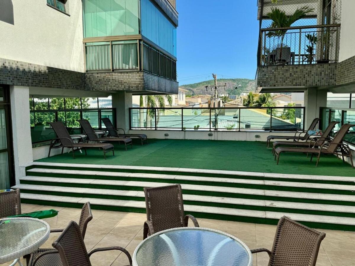 Camboinhas - Piscina E Garagem Na Rua Da